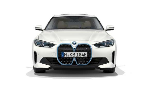 BMW i4 eDrive40 G26 2021 Mineralweiss Vista del frontal BMW i4 eDrive40 G26 2021 Mineralweiss Vista del frontal