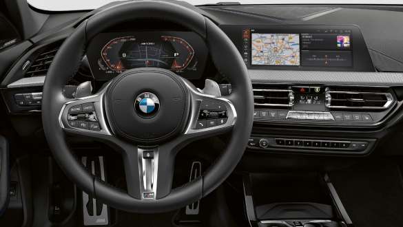 Volante M Sport. BMW Serie 1 con volante M Sport.