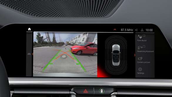 Asistente de aparcamiento Plus BMW Serie 4 Convertible G23 Asistente de aparcamiento Plus BMW Serie 4 Convertible G23 2020, display de control, interior