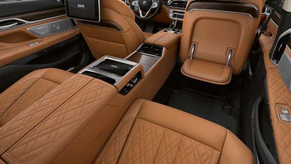 BMW Serie 7 Executive Lounge BMW Serie 7 Executive Lounge: parte trasera con la máxima comodidad