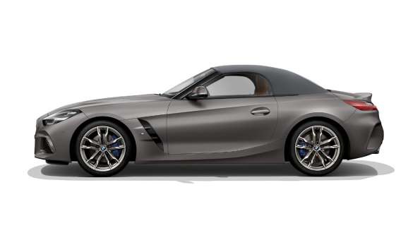 BMW Z4 M40i con capota cerrada G29 Paquete aerodinámico M BMW Z4 M40i G29 2019 BMW Individual Frozen Grey metalizado, vista lateral