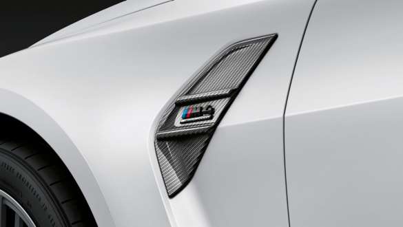 Air Breather M Performance de carbono BMW M4 Competition Cabrio con sistema M xDrive G83 2021 BMW M4 Competition Cabrio con sistema M xDrive G83 2021 Air Breather M Performance de carbono, primer plano