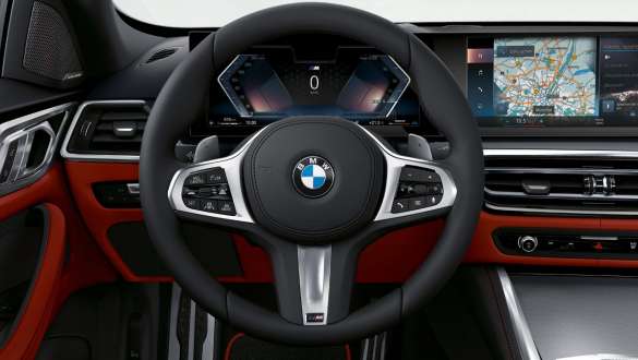 Volante M de cuero BMW M440i xDrive Gran Coupé G26 2021 Volante M de cuero BMW M440i xDrive Gran Coupé G26 2021 Interior Puesto de conducción