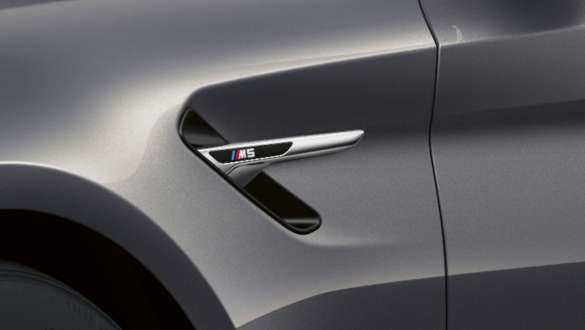 Branquias M BMW M5 F90 2020 Branquias M BMW M5 F90 LCI Renovación 2020 Brands Hatch Grau metalizado, primer plano