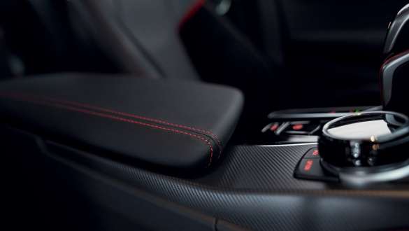 Reposabrazos de construcción ligera BMW M5 CS F90 2021 Interior Reposabrazos de construcción ligera BMW M5 CS F90 2021 Interior