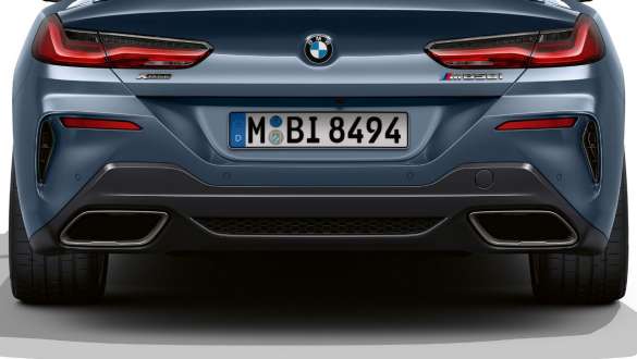 Salidas de escape izquierda y derecha. BMW M850i xDrive Coupé con salidas de escape izquierda y derecha.