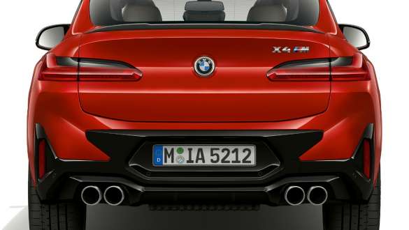 Diseño de la zaga BMW X4 M F98 LCI Renovación 2021 BMW X4 M F98 LCI Renovación 2021 Toronto Rot metalizado Vista de la zaga