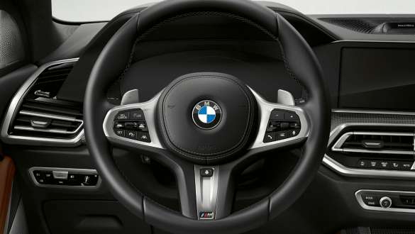 BMW X5 M50i y M50d con dirección activa integral G05 BMW X5 M50i y M50d con dirección activa integral G05 2018 SUV puesto de conducción