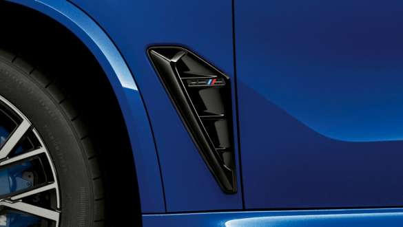 Branquias M del BMW X5 M Competition F95 Branquias M BMW X5 M Competition F95 2020 SUV Marina Bay Blue metalizado, exterior