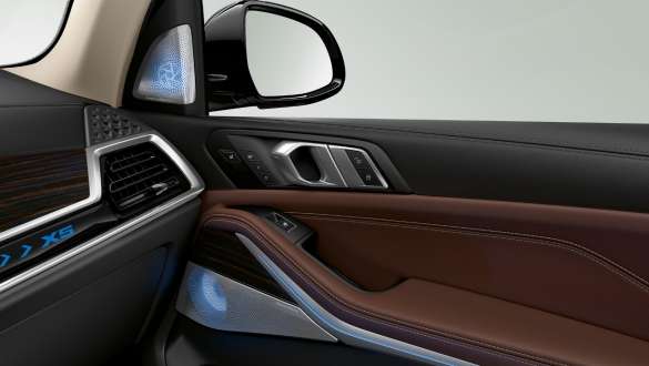 Sistema de sonido envolvente Bowers & Wilkins Diamond BMW X5 G05 LCI BMW X5 G05 LCI Sistema de sonido envolvente Bowers & Wilkins Diamond, funciones de confort