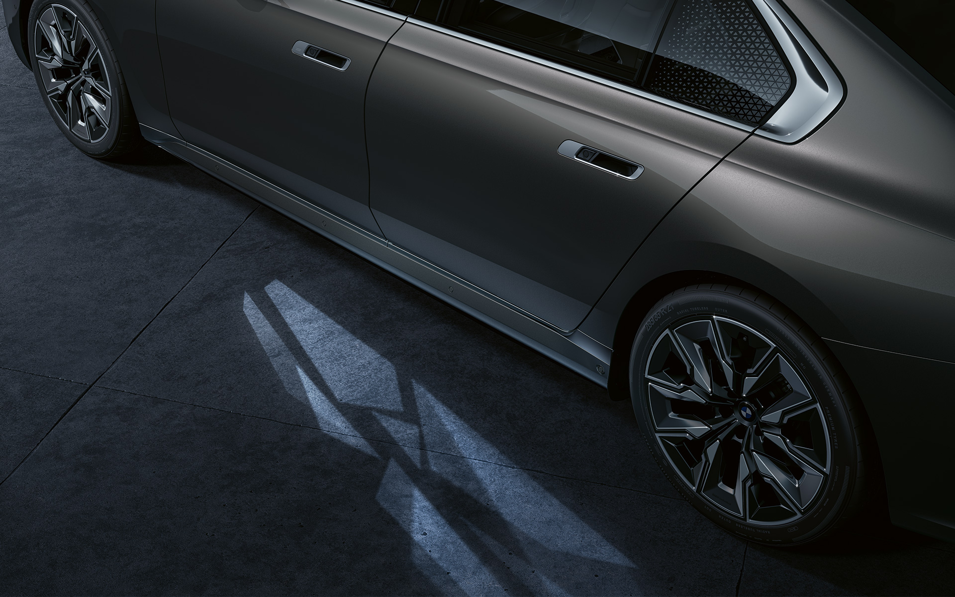 BMW i7 G70 Exterior, Welcome Light Carpet Welcome Light Carpet, iluminación de acceso